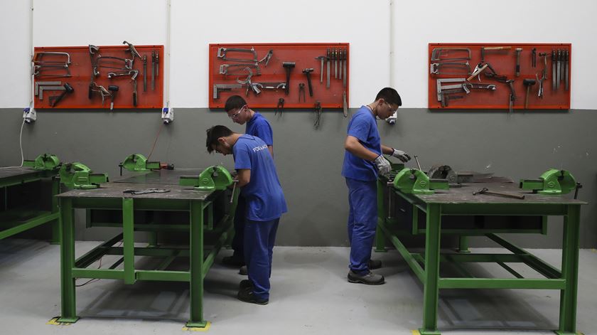 Trabalho. Alargamento do período experimental "vai ser chumbado pelo Constitucional"