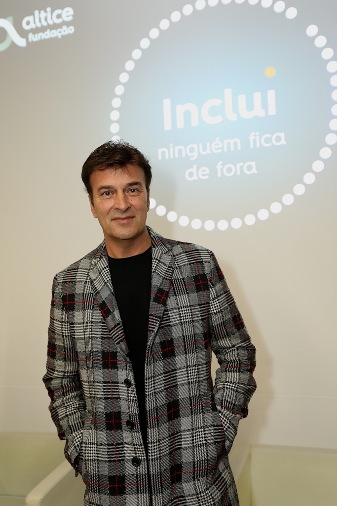 Tony Carreira é o novo embaixador da Fundação Altice-Programa Inclui (fotografia cedida pela Altice)