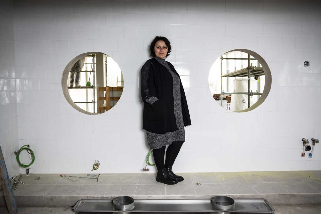 Chef Marlene Vieira na cozinha onde vai abrir os seus novos restaurantes junto ao Terminal de Cruzeiros de Lisboa. (Filipe Amorim / Global Imagens)